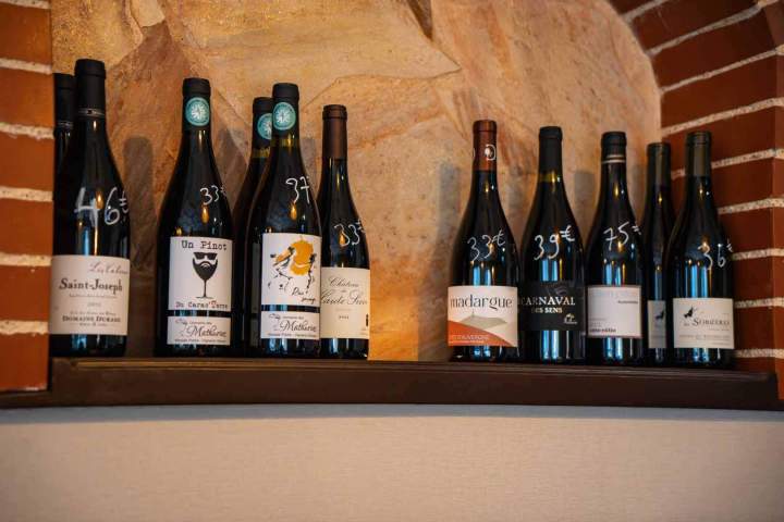 Bouteilles de vin rouge Clermont-Ferrand